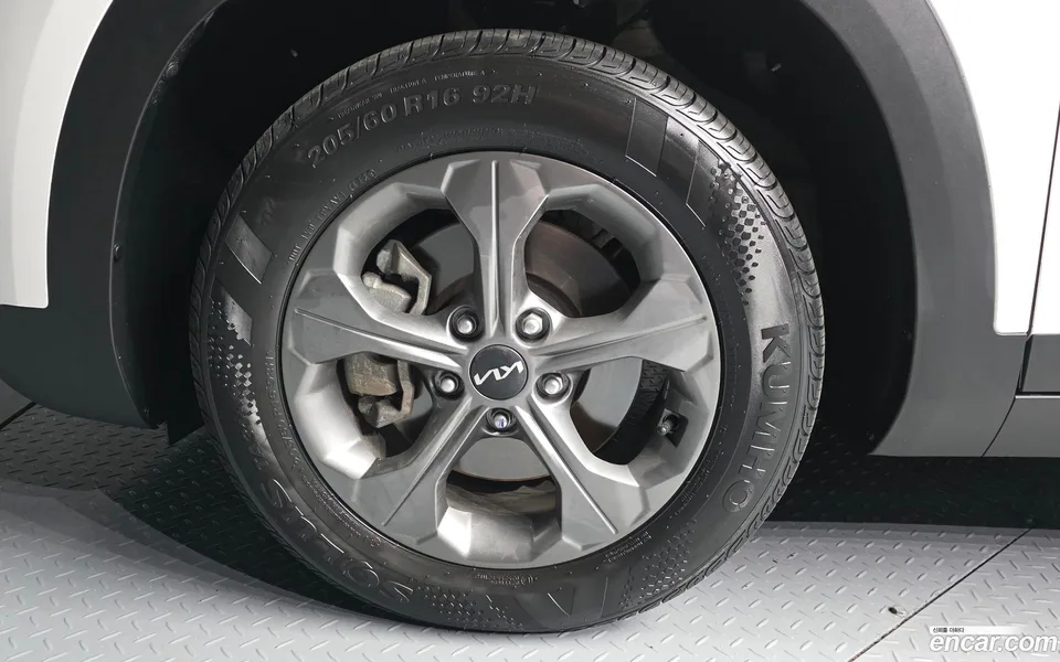 Kia Seltos 1.6 2WD 2024 — thumbnail 2