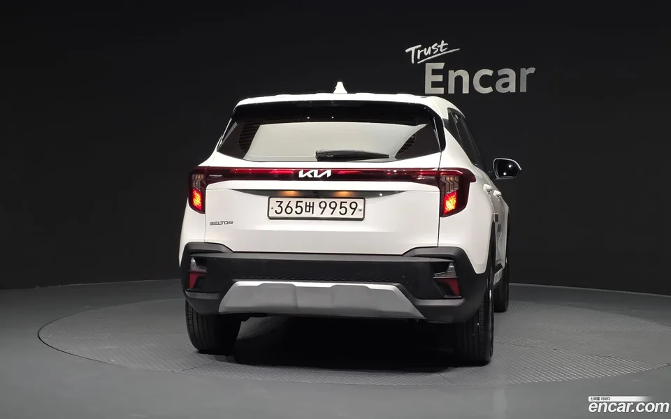 Kia Seltos 1.6 2WD 2024 — thumbnail 4