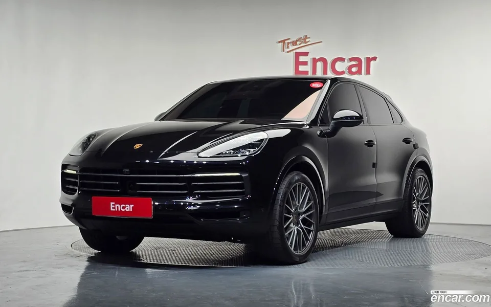 Porsche Cayenne 3.0 2022 — фото 1, купить с доставкой в Москву