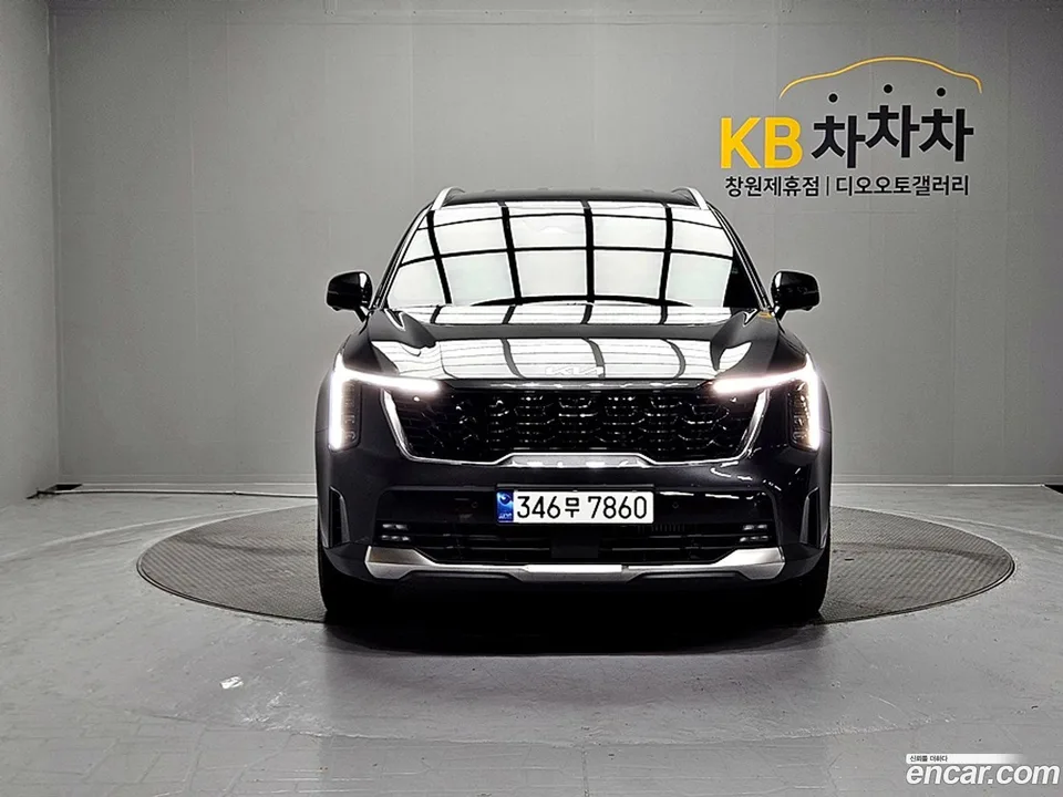 Kia Sorento HEV 1.6 2WD 2023 — фото 1, купить с доставкой в Москву