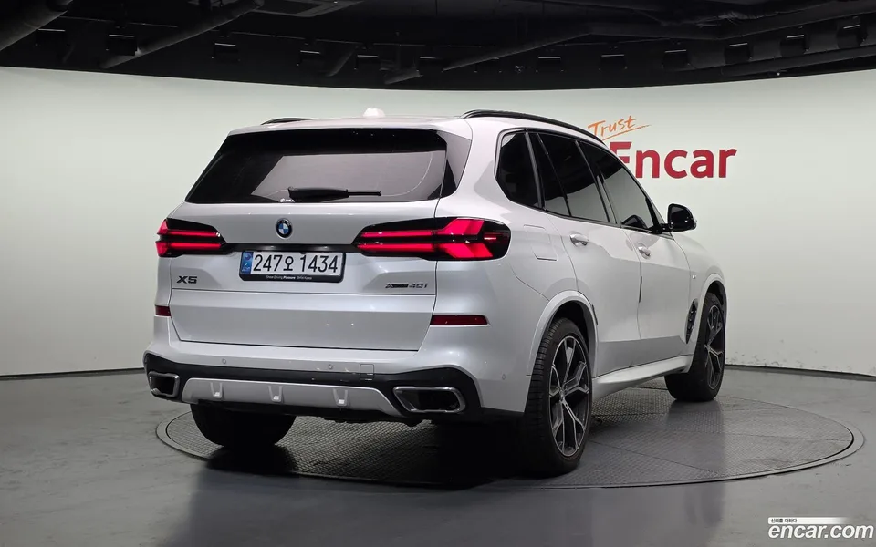 BMW X5 xDrive 40i M 2025 — миниатюра 4