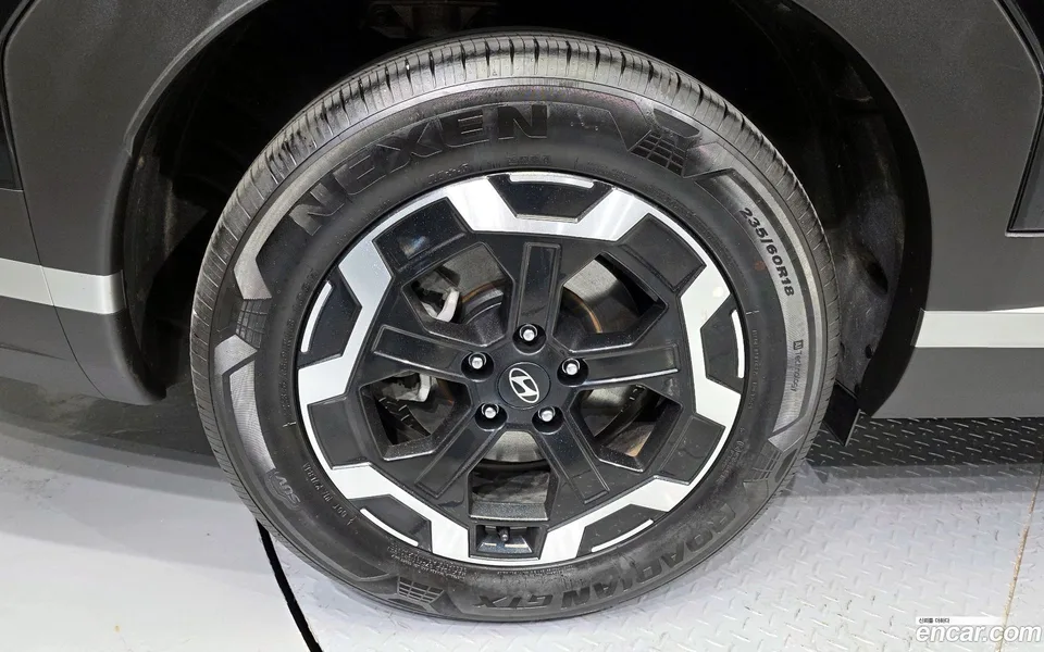 Hyundai SantaFe 2.5T 2WD 2025 — миниатюра 5
