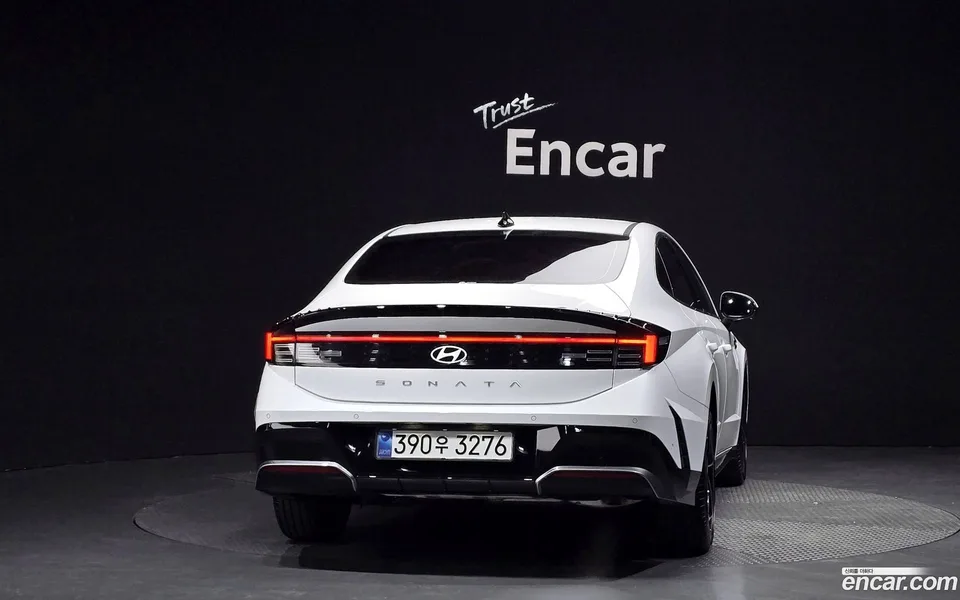 Hyundai Sonata The Edge Hybrid 2025 — миниатюра 4