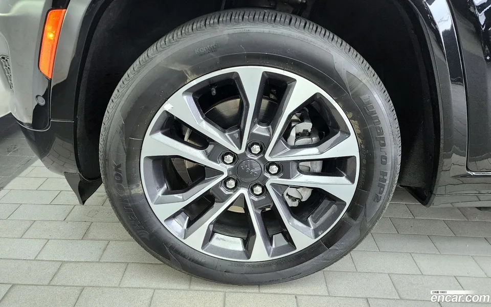 Jeep Grand Cherokee L 3.6 2022 — миниатюра 2
