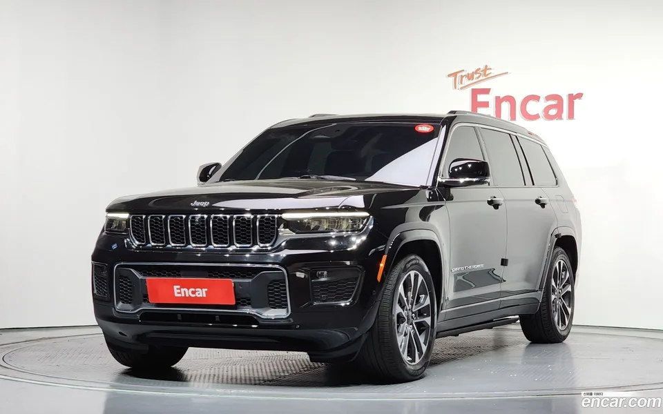 Jeep Grand Cherokee L 3.6 2022 — фото 1, купить с доставкой в Москву