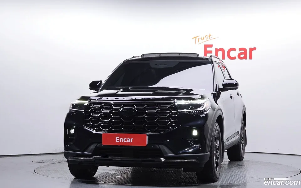 Ford Explorer 2.3 4WD 2025 — миниатюра 3