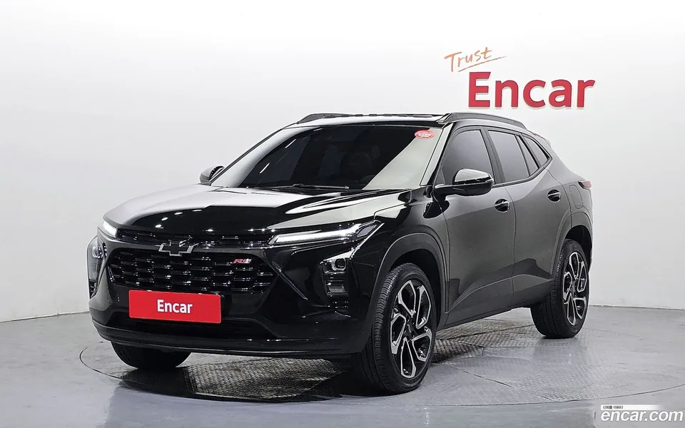 Chevrolet Trax Crossover 1.2 RS 2023 — фото 1, купить с доставкой в Москву