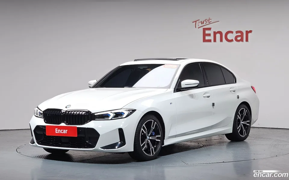 BMW 3 Series 320i M 2023 — фото 1, купить с доставкой в Москву