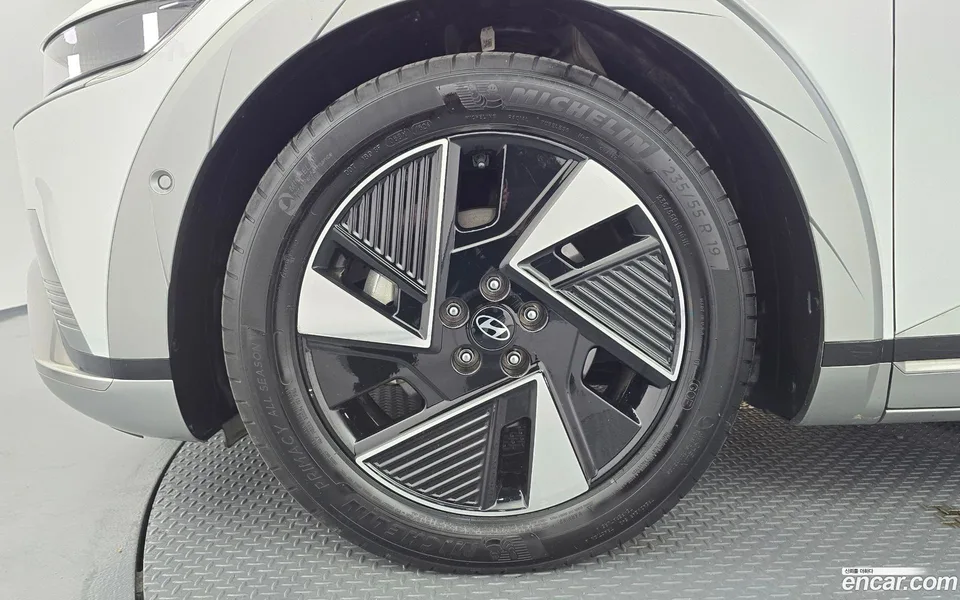 Hyundai Ioniq 5 AWD 2024 — миниатюра 2