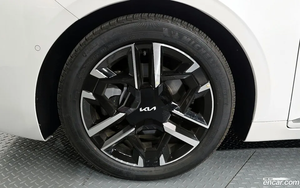 Kia K8 2.5 2WD 2025 — миниатюра 2