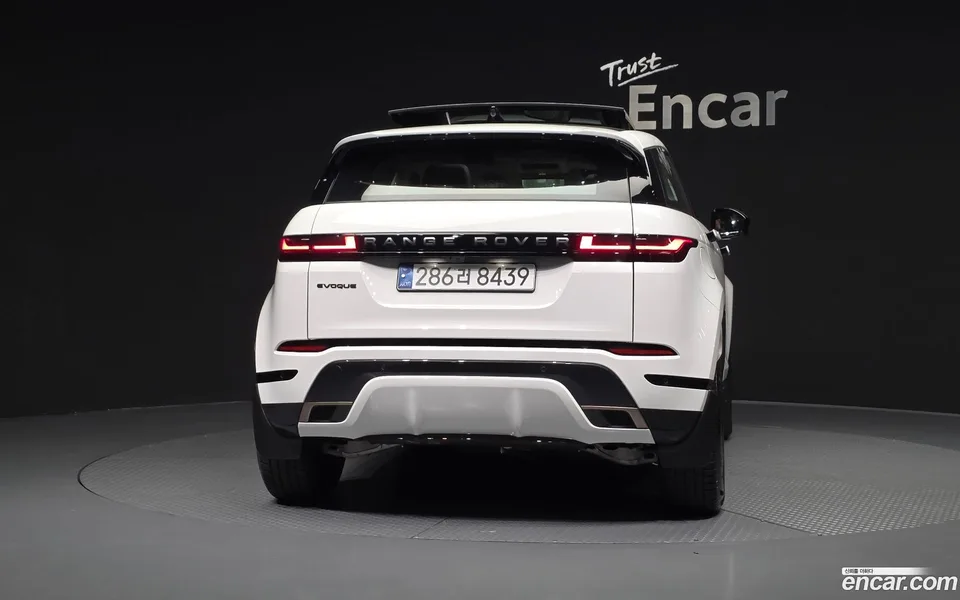 Land Rover Range Rover Evoque P250 SE 2025 — миниатюра 4