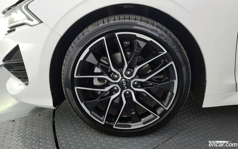 Kia K5 1.6 2022 — миниатюра 2
