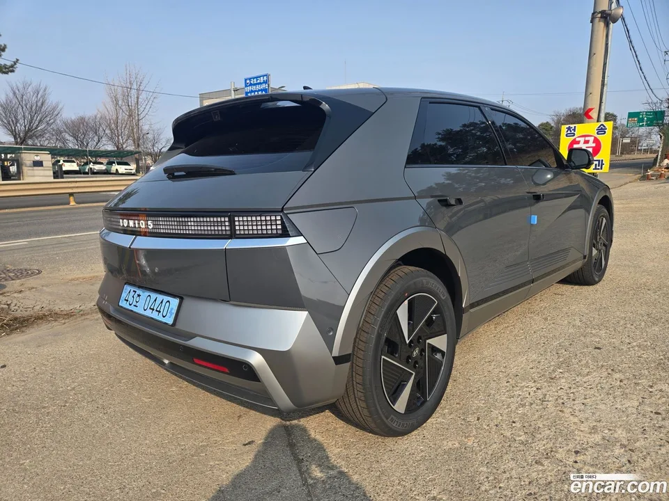 Hyundai Ioniq 5 2026 — миниатюра 2