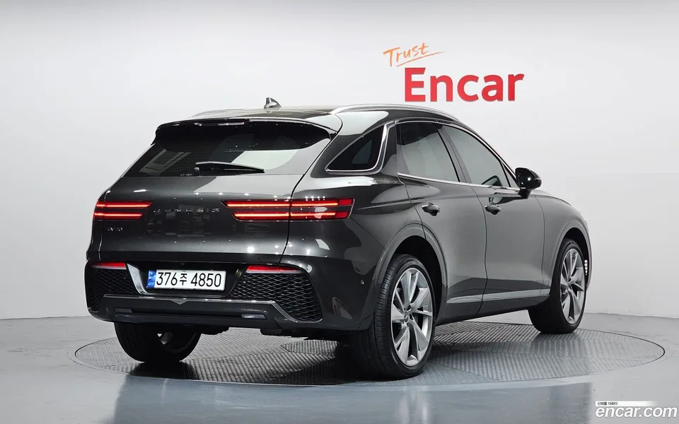 Genesis GV70 2.2 2WD 2023 — миниатюра 2