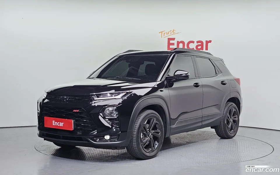 Chevrolet Trailblazer 1.3 2WD 2023 — фото 1, купить с доставкой в Москву