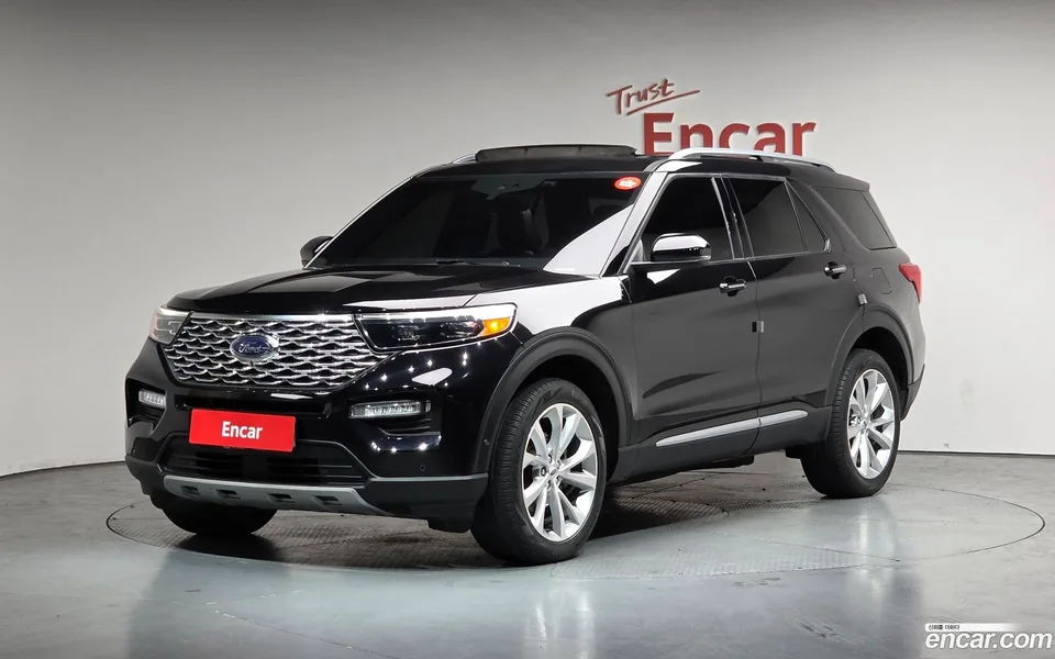 Ford Explorer 3.0 4WD 2022 — фото 1, купить с доставкой в Москву