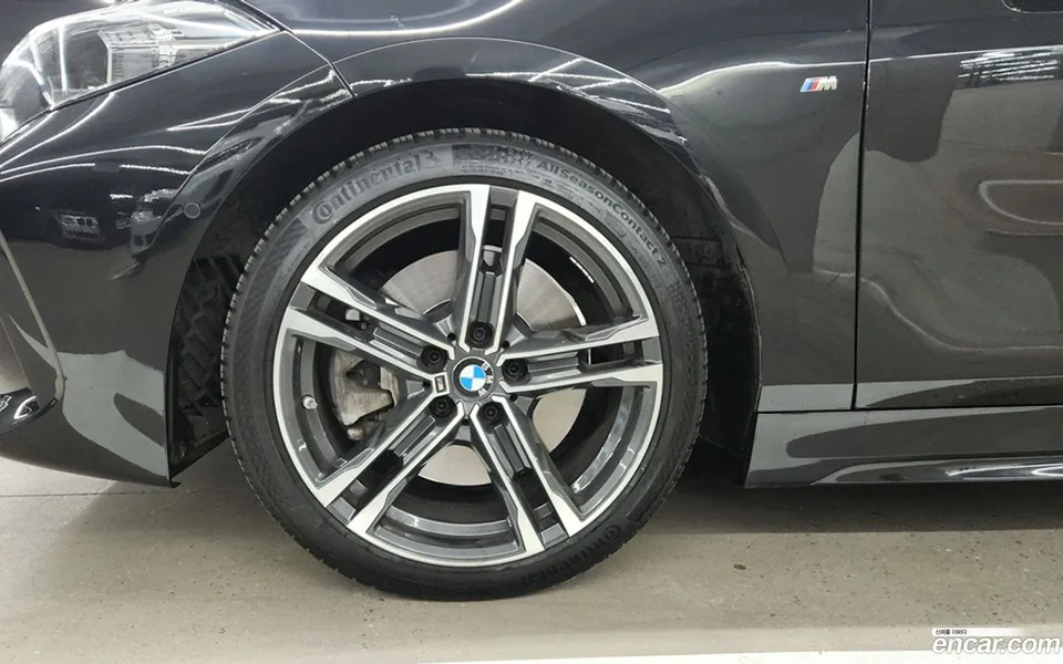 BMW 1 Series 120i M 2024 — миниатюра 2