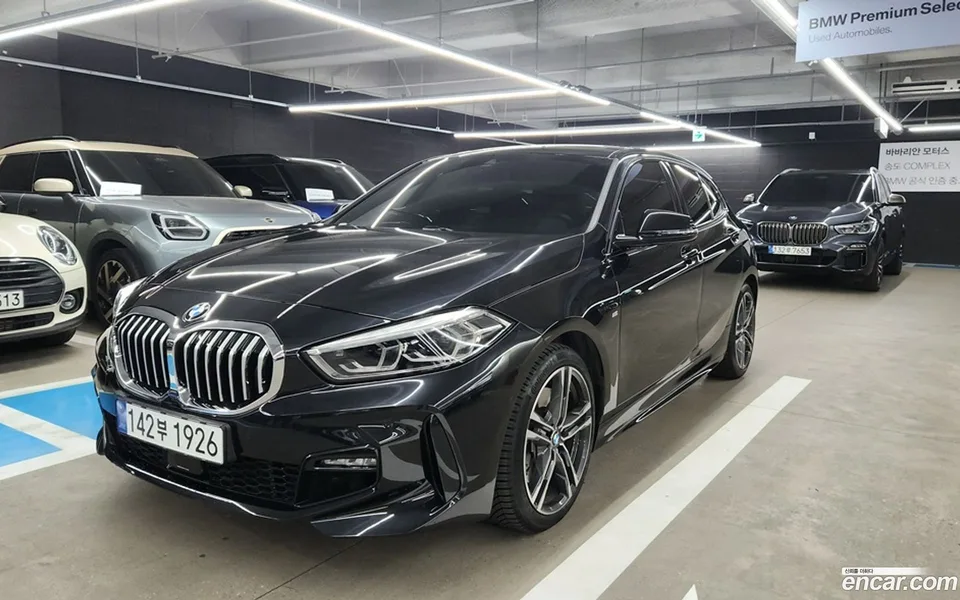 BMW 1 Series 120i M 2024 — фото 1, купить с доставкой в Москву