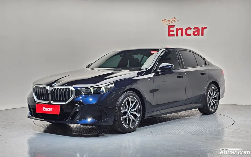 BMW 5 Series 2025