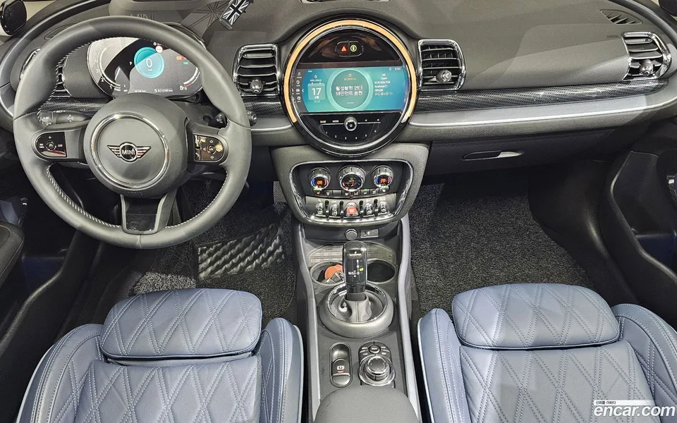 MINI Cooper S Clubman 2022 — фото 1, купить с доставкой в Москву