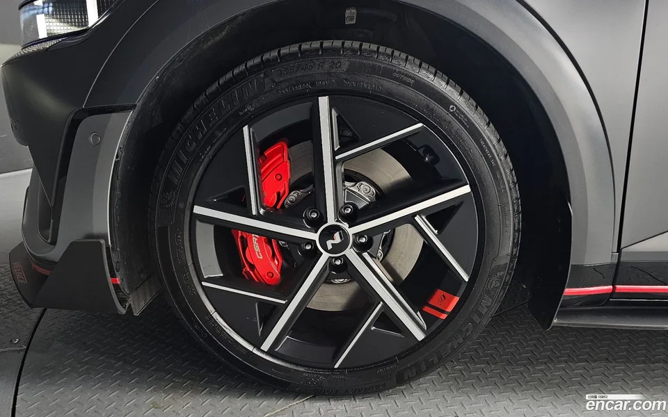 Hyundai Ioniq 5 AWD 2024 — миниатюра 2