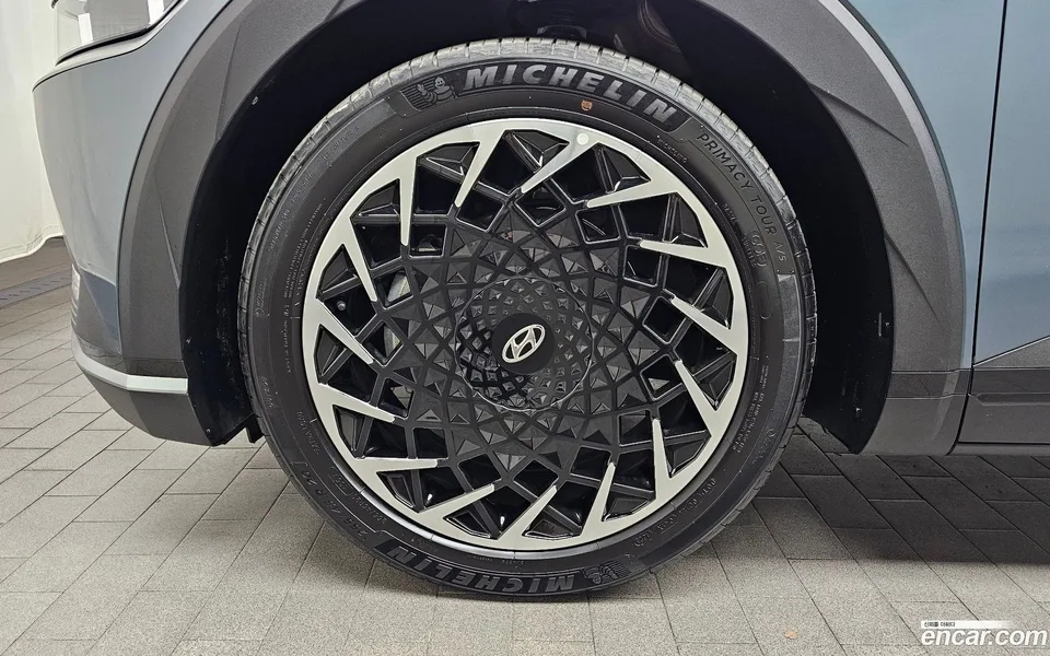 Hyundai Ioniq 5 AWD 2024 — миниатюра 2
