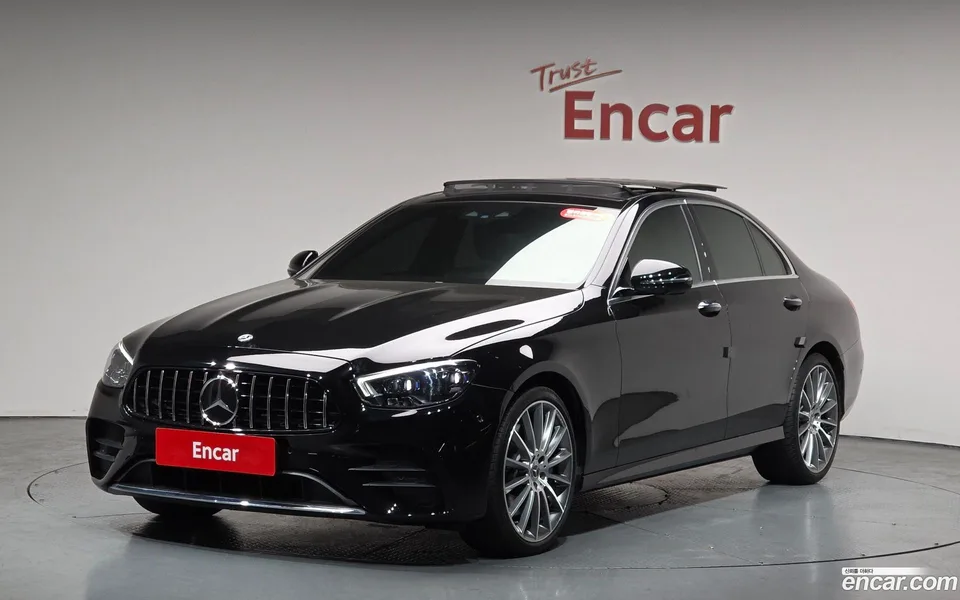 Mercedes-Benz E-Class E350 4MATIC AMG Line 2022 — фото 1, купить с доставкой в Москву