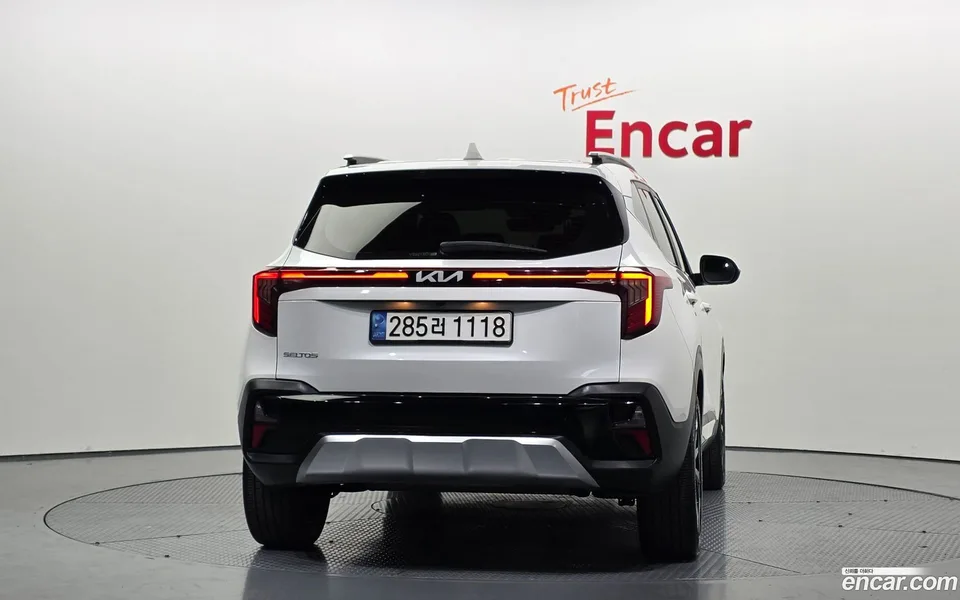 Kia Seltos 1.6 2WD 2023 — миниатюра 4