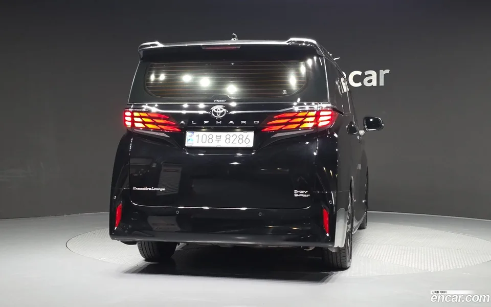 Toyota Alphard 2.5 HEV AWD 2024 — миниатюра 4