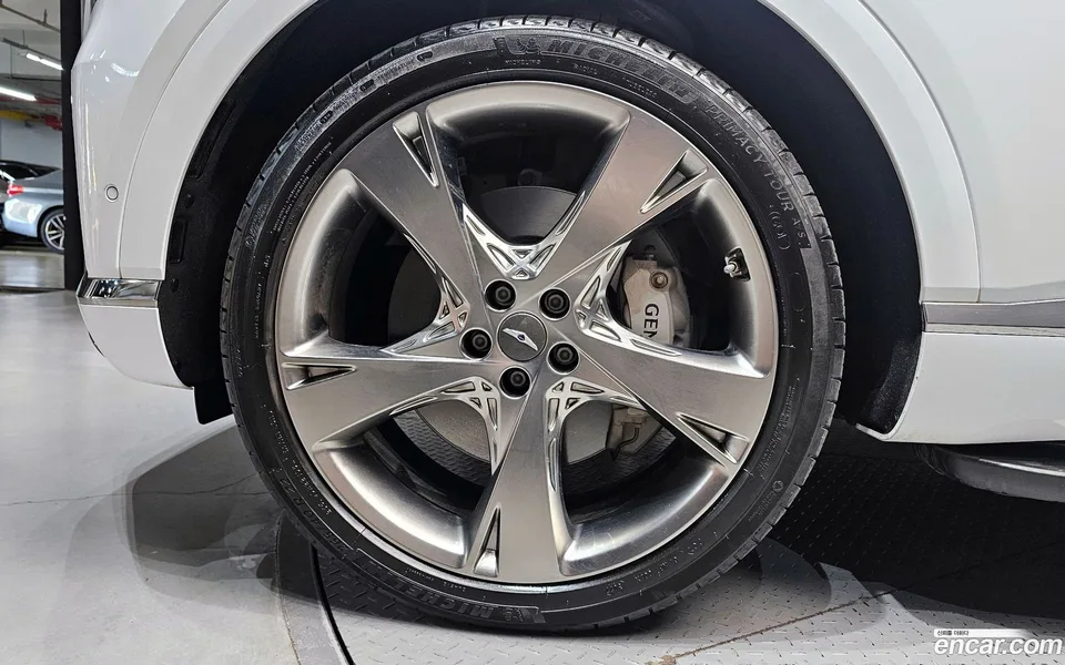 Genesis GV80 2.5T AWD 2023 — миниатюра 2