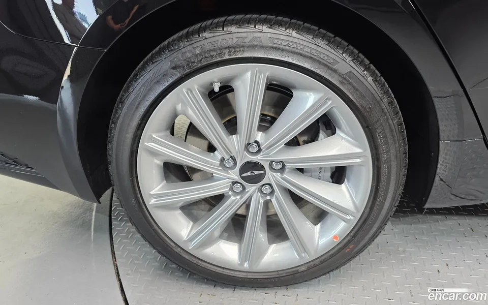 Genesis G70 2.5T 4WD 2024 — миниатюра 5