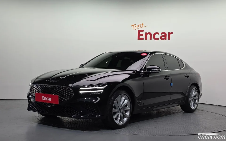 Genesis G70 2.5T 4WD 2024 — фото 1, купить с доставкой в Москву