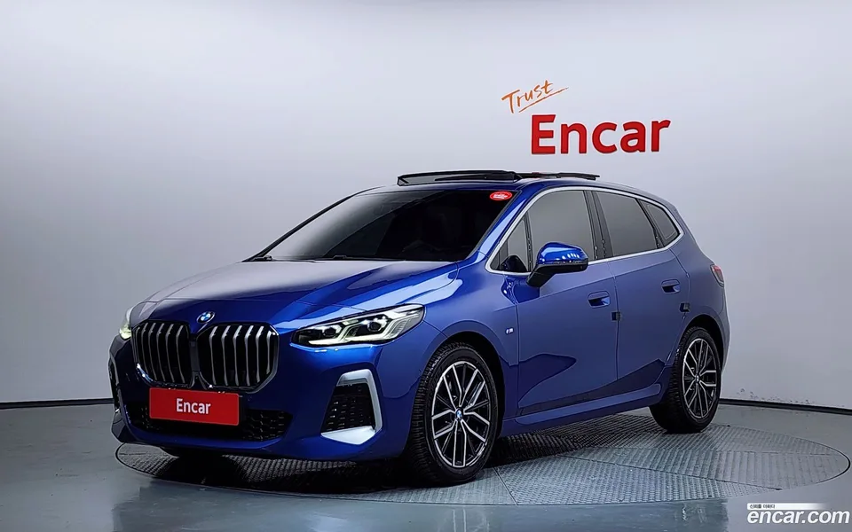 BMW 2 Series Active Tourer 218d M 2022 — фото 1, купить с доставкой в Москву