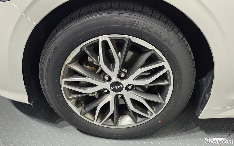 Kia K5 2.0 2023 — миниатюра 2