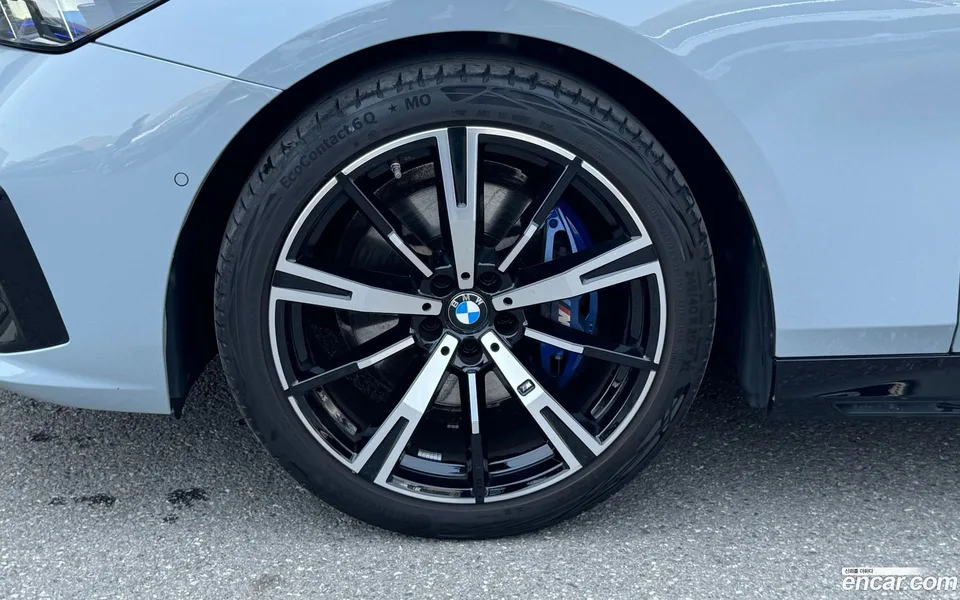 BMW 5 Series 530i xDrive M 2024 — миниатюра 5
