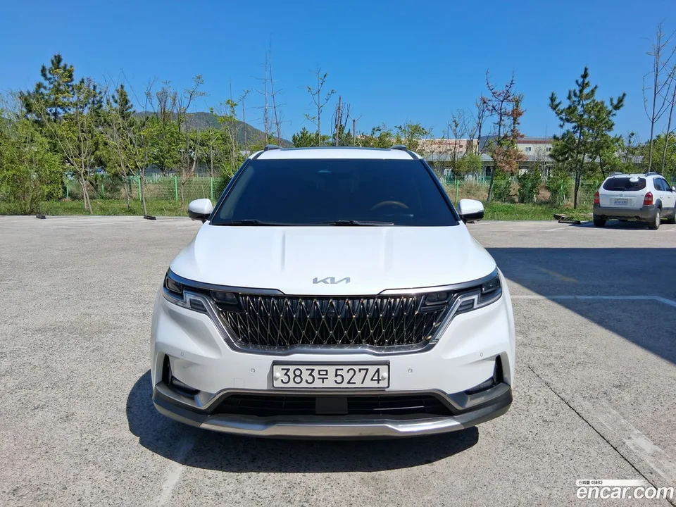 Kia Carnival 9 2022 — фото 1, купить с доставкой в Москву