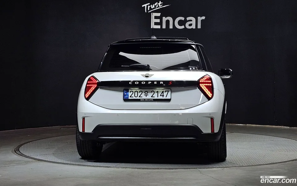 MINI Cooper S 2024 — миниатюра 3