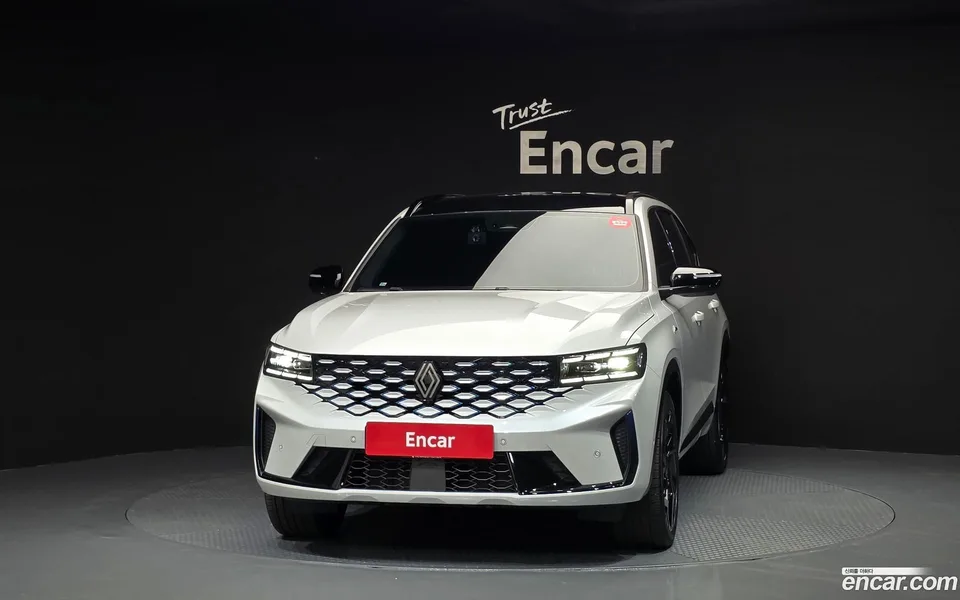 Renault Samsung Grand Koleos 1.5 E-TECH 2WD 2024 — миниатюра 3