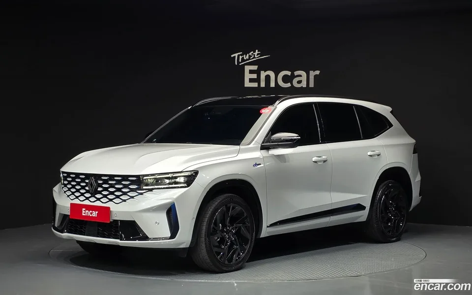 Renault Samsung Grand Koleos 1.5 E-TECH 2WD 2024 — фото 1, купить с доставкой в Москву