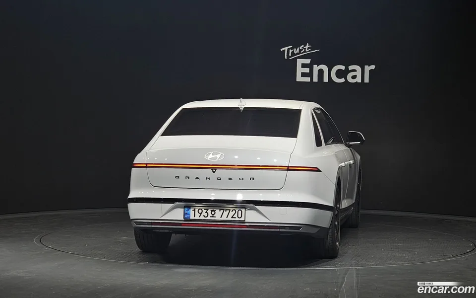 Hyundai Grandeur 2.5 2WD 2022 — миниатюра 4