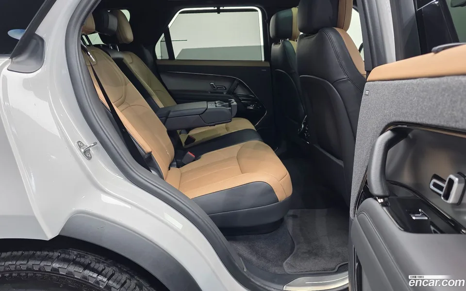 Land Rover Range Rover Sport P550E HSE 2025 — миниатюра 5