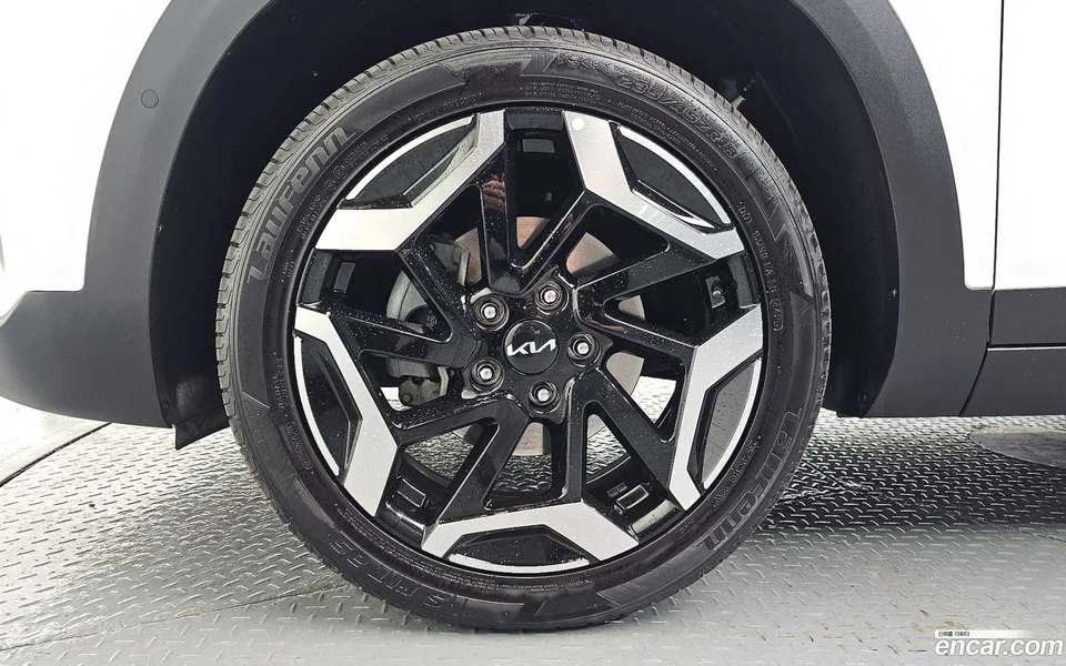 Kia Seltos 2.0 2WD 2023 — миниатюра 2
