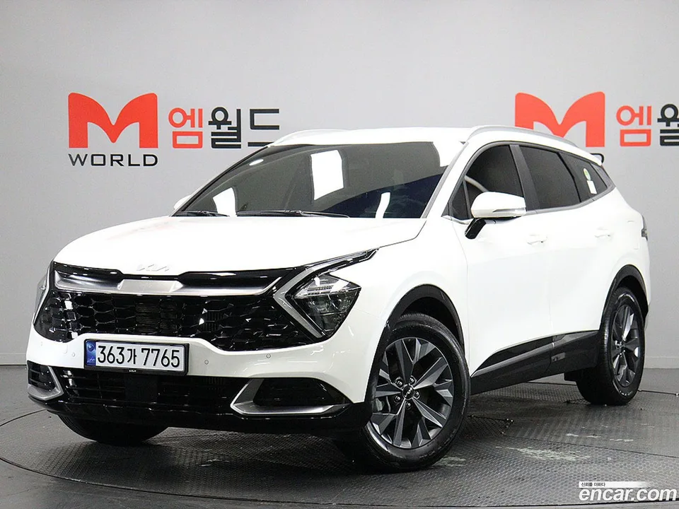 Kia Sportage 1.6 2WD 2022 — фото 1, купить с доставкой в Москву