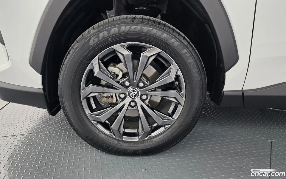 Toyota RAV4 2.5 4WD LTD 2024 — миниатюра 2