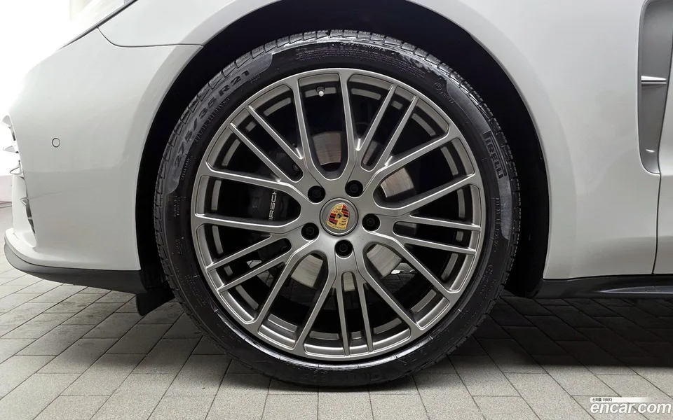 Porsche Panamera (971) 2.9 AWD 2023 — миниатюра 2