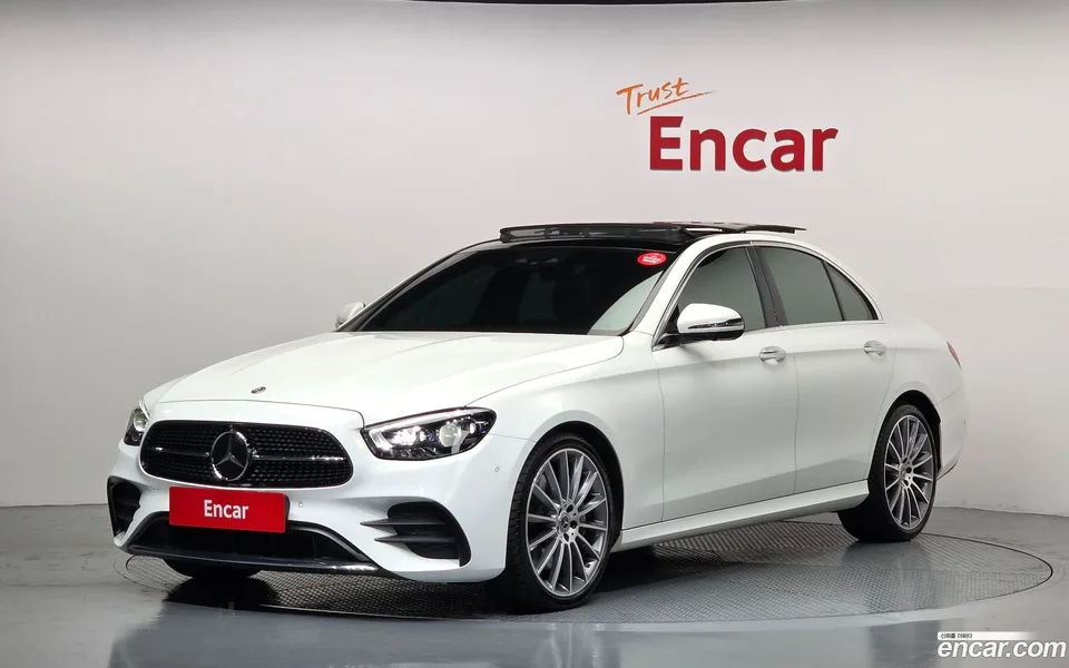 Mercedes-Benz E-Class E350 4MATIC AMG Line 2022 — фото 1, купить с доставкой в Москву