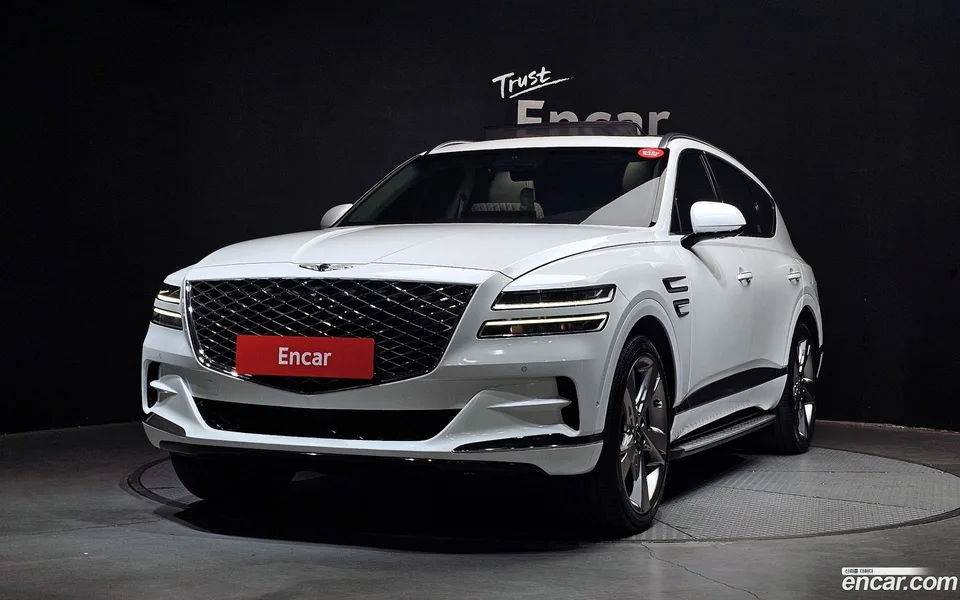Genesis GV80 2.5T AWD 2023 — фото 1, купить с доставкой в Москву