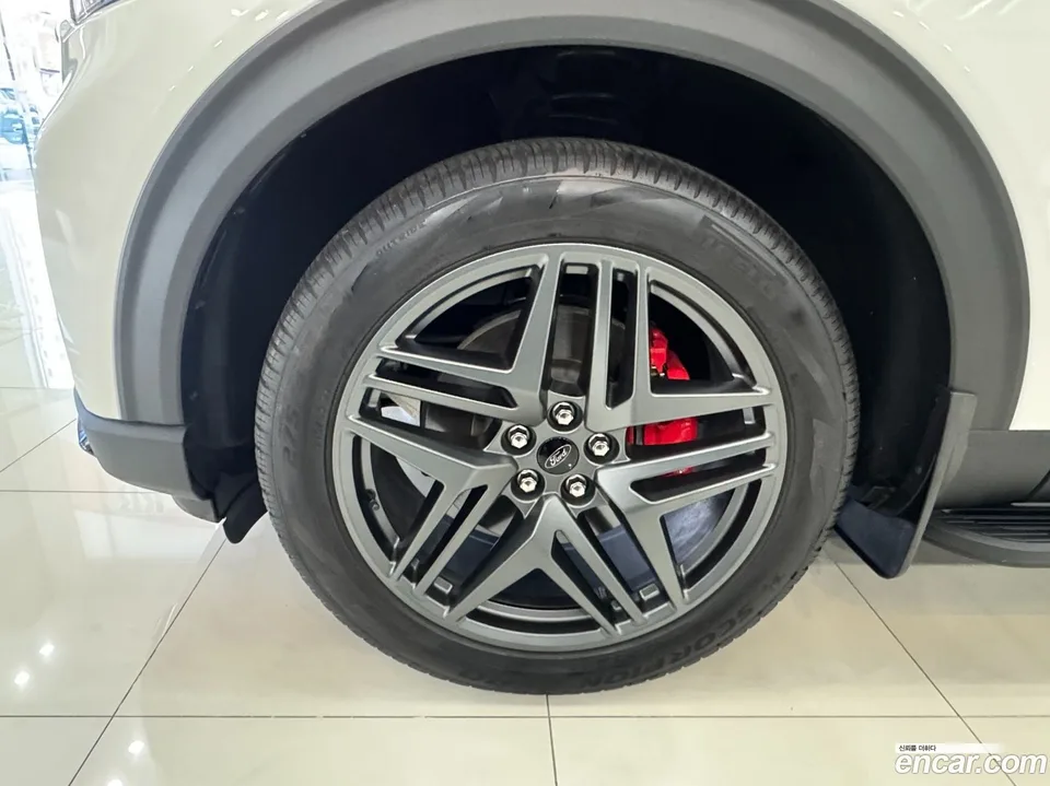 Ford Explorer 2.3 ST- 4WD 2025 — миниатюра 2