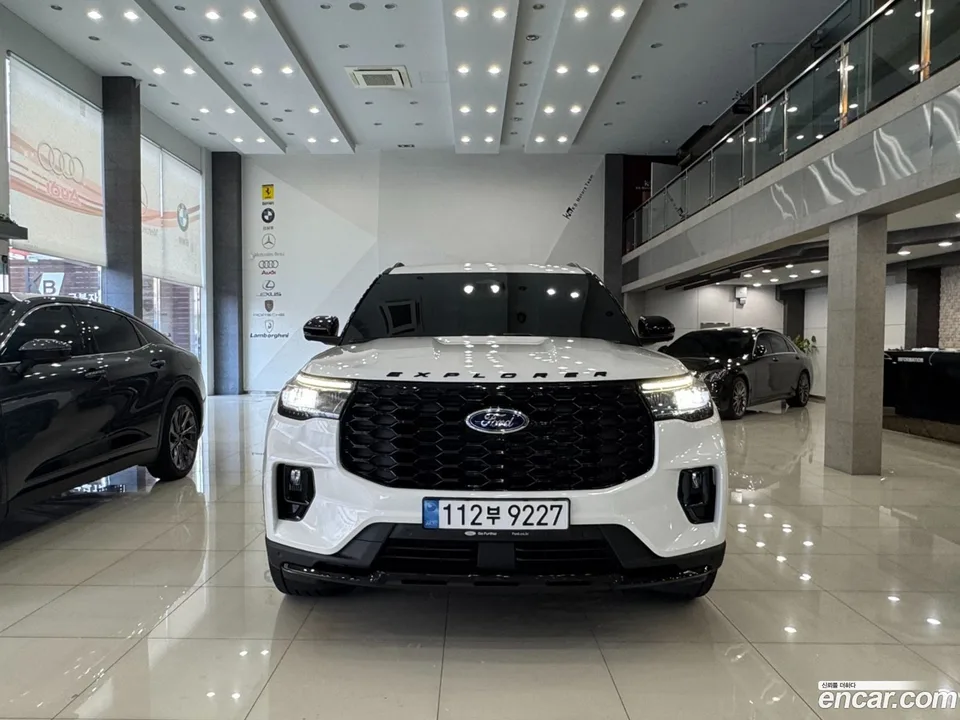 Ford Explorer 2.3 ST- 4WD 2025 — миниатюра 3