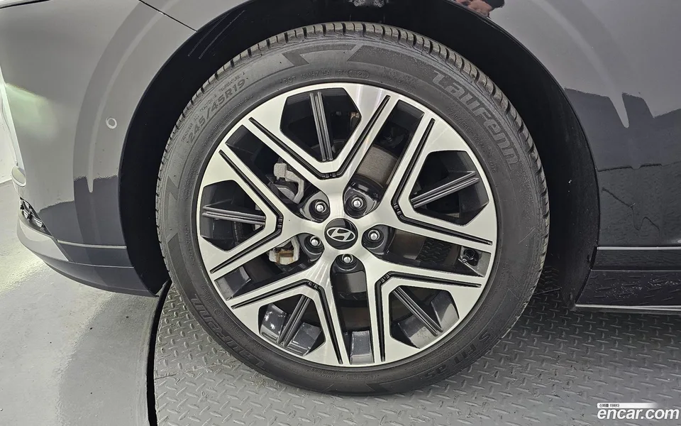 Hyundai Grandeur Hybrid 2023 — миниатюра 2